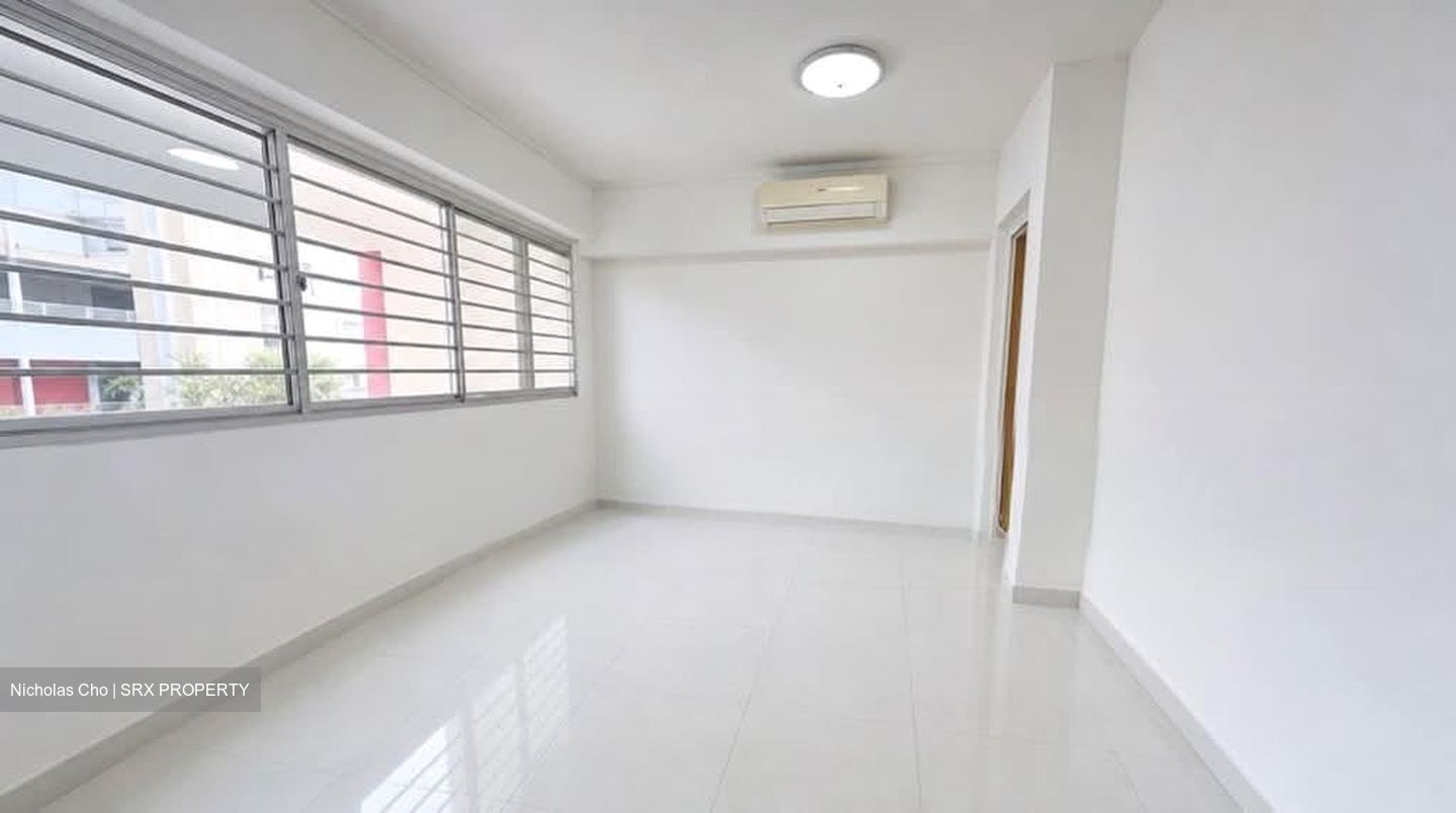 Blk 556 Jurong West Street 42 (Jurong West), HDB Executive #602629741